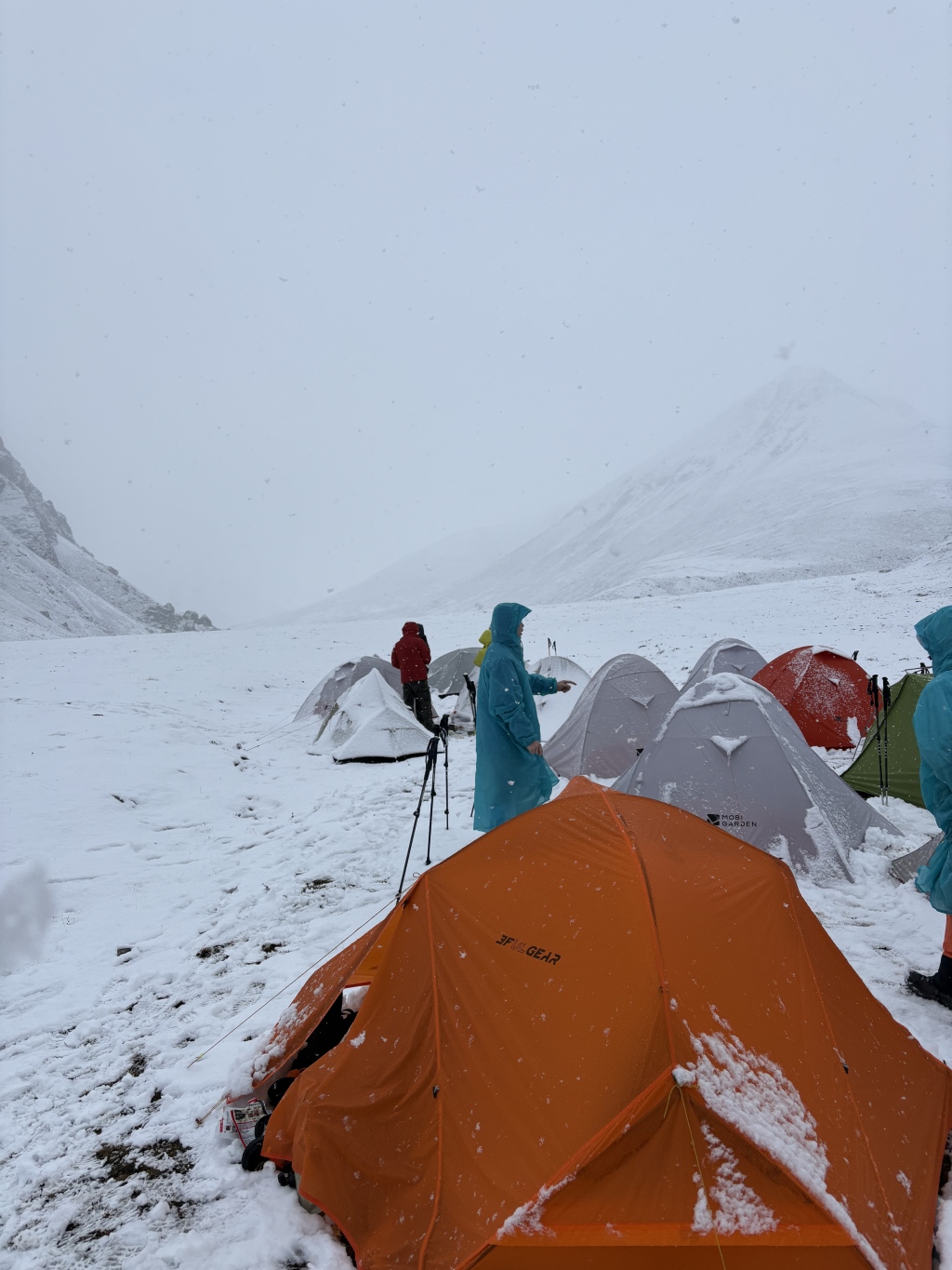 岭：徒步穿越者大撤离背后澳门新葡京入口致命冷龙